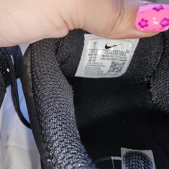 NIKE Air Max - Picture 6 of 6